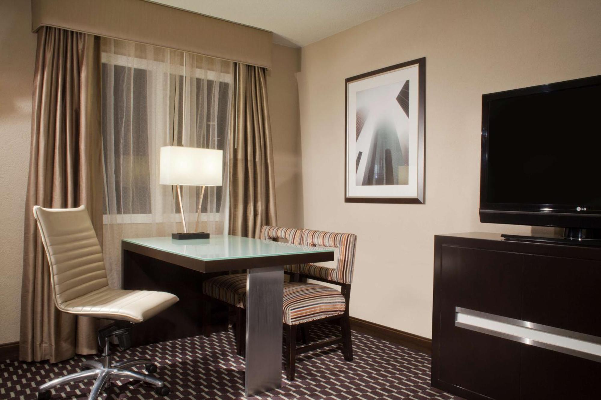 Embassy Suites By Hilton Houston Near The Galleria Kültér fotó